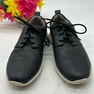 Earth Desire Flux Black Leather Sneakers Size 8.5 SNK5657A